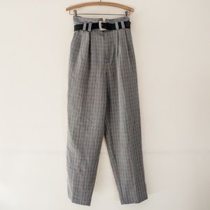 String Bean Tapered Gray Plaid pants